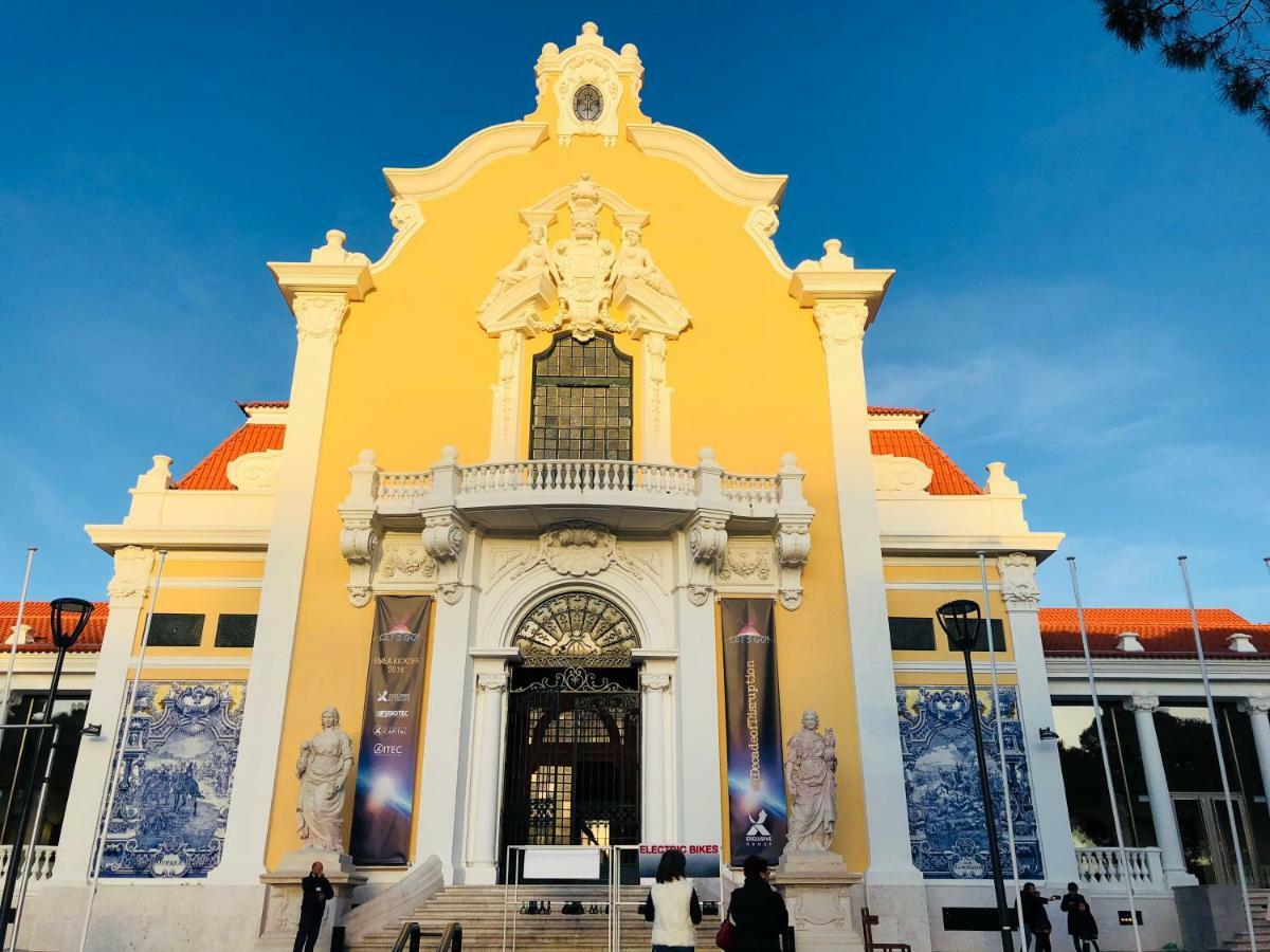 Asian Everest House Lisbon Bagian luar foto